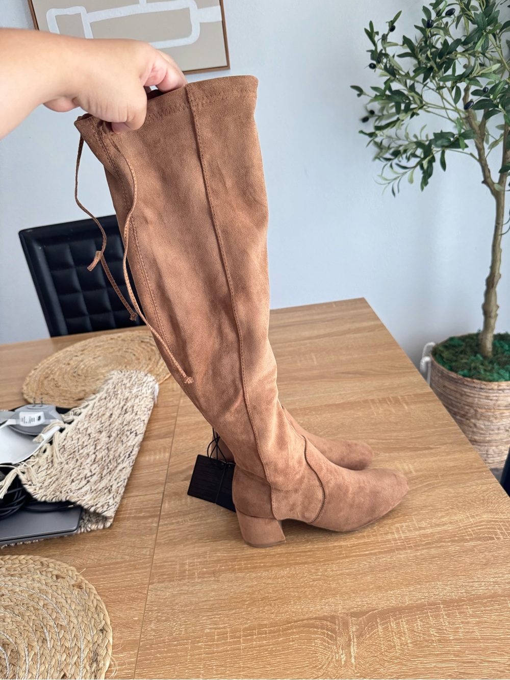 Forever 21 Over-the-Knee Suede Boots in Chestnut